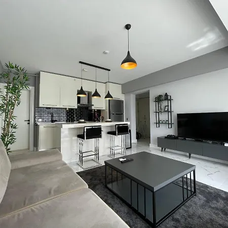 Appartement Luxurious And Comfy Flat Near *