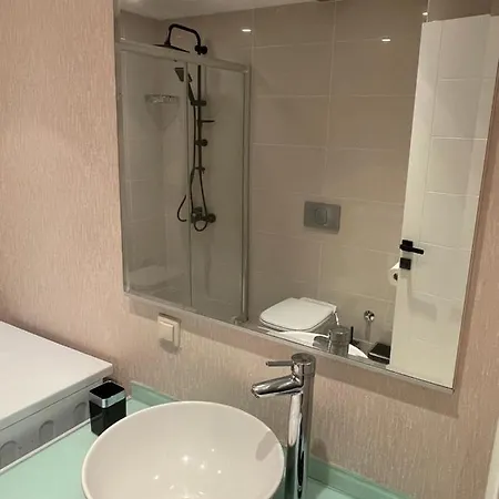 Appartement Luxurious And Comfy Flat Near *